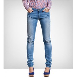 Jeansy damskie Wrangler - BlueStilo