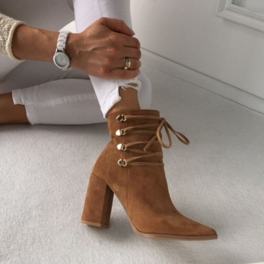 Botki brązowe Miss Sophia Shoes na obcasie skórzane sznurowane gładkie