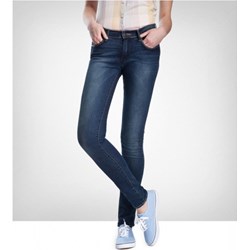 Jeansy damskie Wrangler - BlueStilo