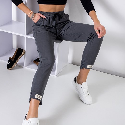 Szare spodnie damskie Royalfashion.pl