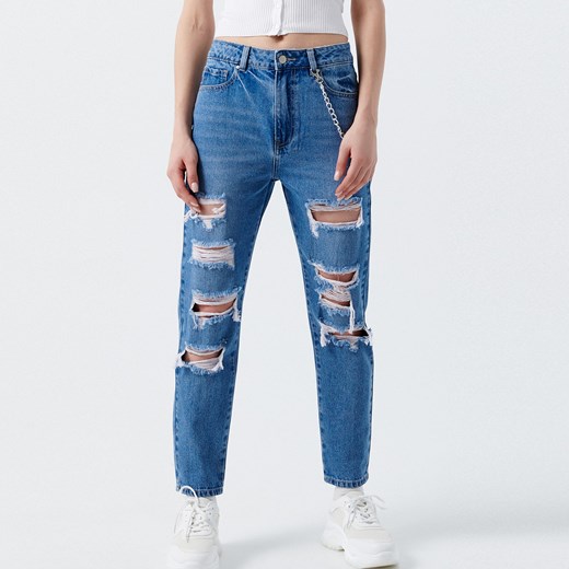 Cropp - Jeansy mom z łańcuszkiem - Niebieski Cropp 36 wyprzedaż Cropp