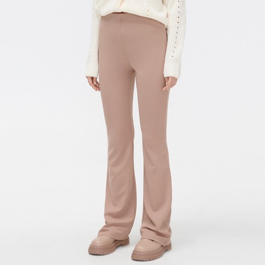 Cropp - Beżowe legginsy flare - Beżowy Cropp L okazyjna cena Cropp