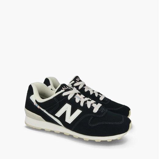 Buty sportowe damskie granatowe New Balance do biegania bez wzorów sznurowane