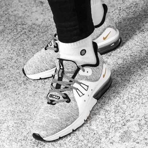Buty sportowe damskie Nike do biegania air max sequent wiązane na koturnie