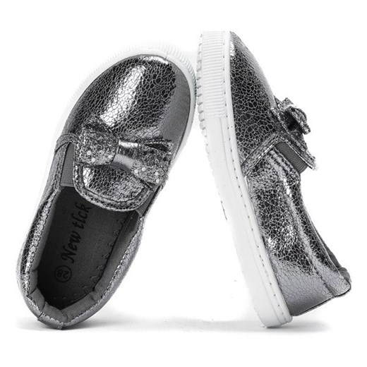 Szaro - srebrne dziewczęce slip - on z kokardką Stefanie - Obuwie