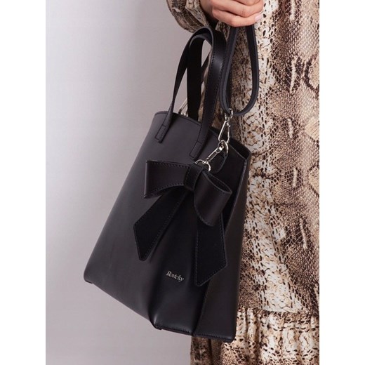 Shopper bag Rovicky elegancka matowa z breloczkiem na ramię