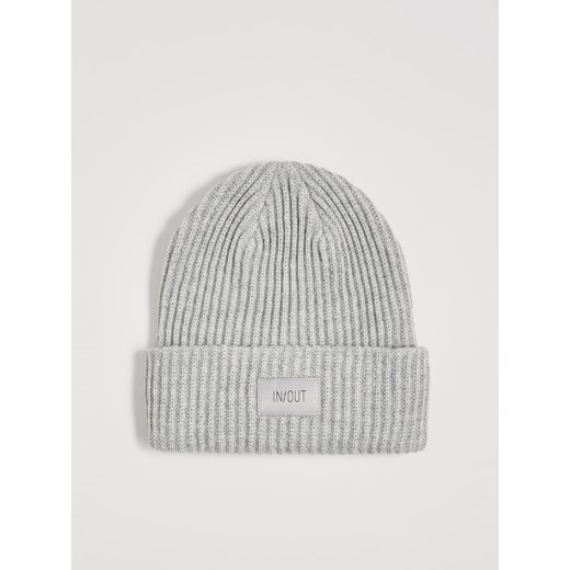 Sinsay - Czapka beanie z naszywką - Jasny szary Sinsay One Size