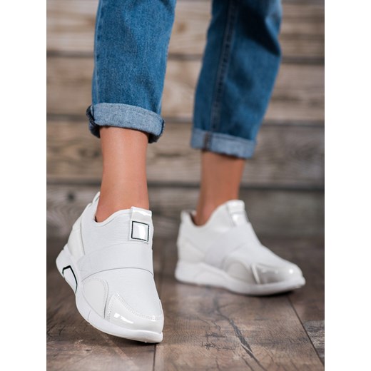 WSUWANE TRAMPKI FASHION CzasNaButy 40 promocja czasnabuty.pl