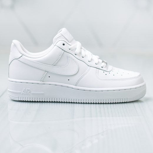 Buty sportowe damskie Nike dla biegaczy air force bez wzorów płaskie wiązane