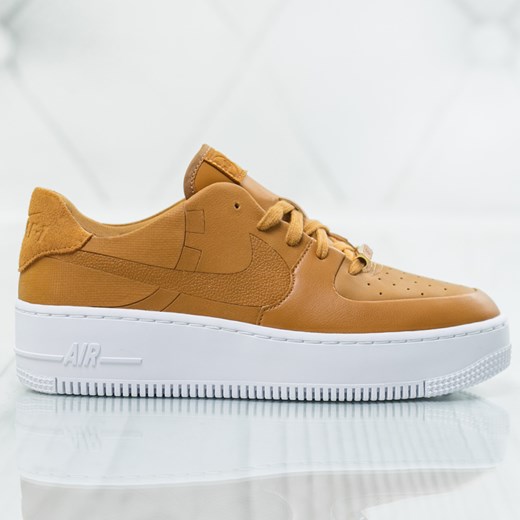 Trampki damskie Nike sportowe bez wzorów sznurowane