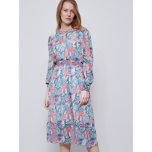 Sukienka Reserved z długim rękawem na spacer w stylu boho midi