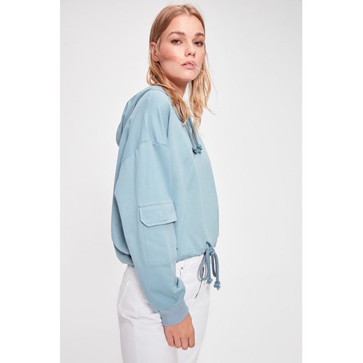 Bluza damska Trendyol krótka bez wzorów
