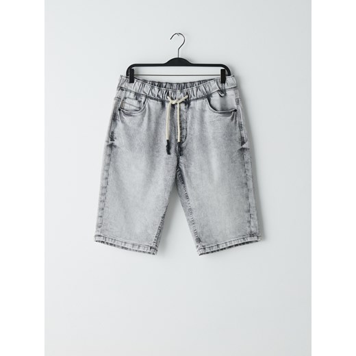 Spodenki sportowe Cropp