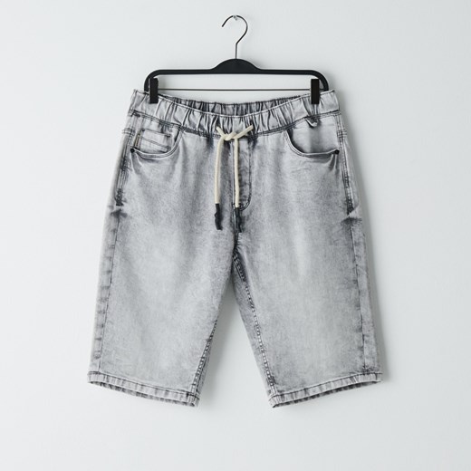 Spodenki sportowe Cropp