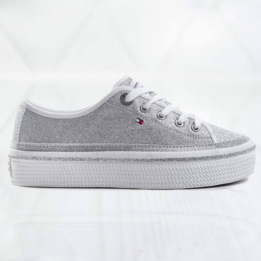 Espadryle damskie Tommy Hilfiger na wiosnę wiązane