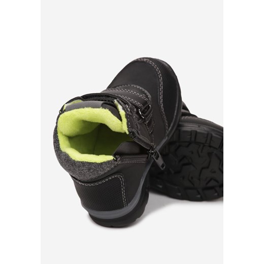 Buty zimowe dziecięce Born2be