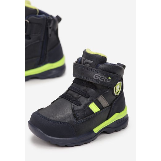 Buty zimowe dziecięce Born2be