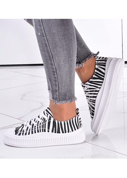 Wiązane trampki creepersy Zebra /C6-2 12280 S293/ - id: 23754 - marki Pantofelek24 - 142039338 Wiązane trampki creepersy Zebra /C6-2 12280 S293/ ze sklepu Pantofelek24.pl Jacek Włodarczyk w kategorii Trampki damskie - zdjęcie 142039338