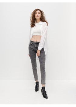 Jeansy damskie Reserved w miejskim stylu