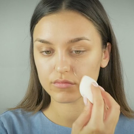 Make no make up - nakładanie kremu BB.