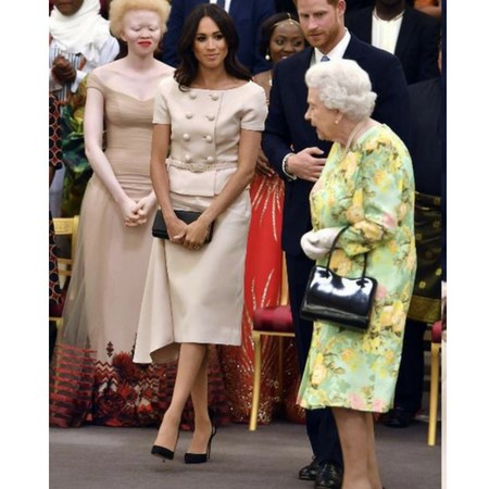 Meghan markle w buckingham palace