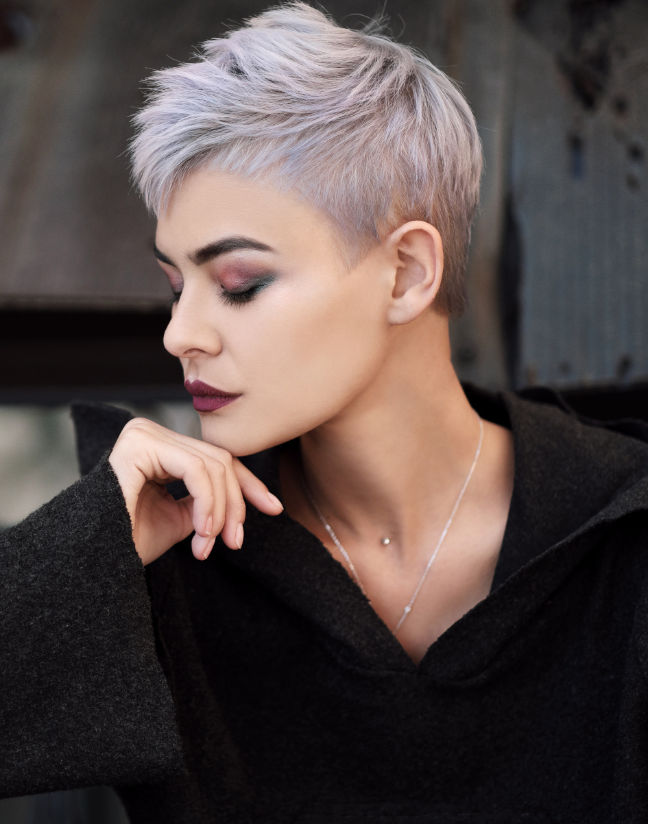 krótka fryzura damska pixie cut