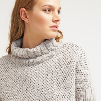 Jesienny must have - gruby sweter - zdjęcie produktu