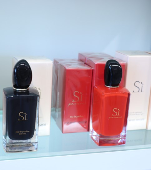 Armani Si - Passione i Intense na półce