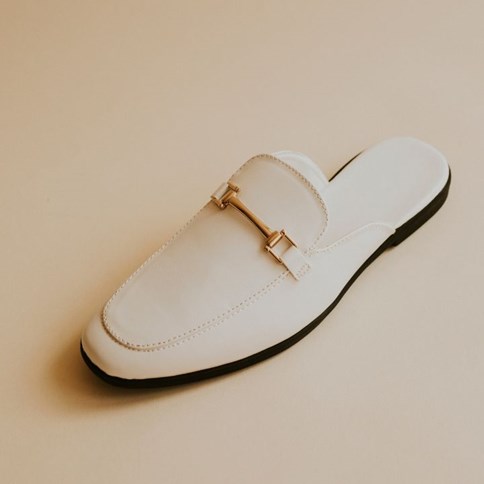 Białe mokasyny damskie 