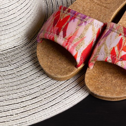 Brązowe klapki damskie