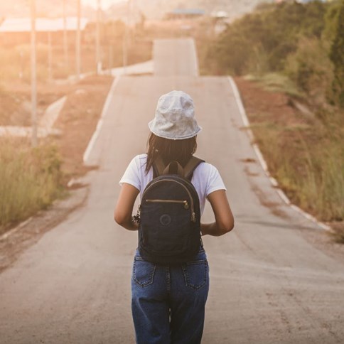 Czarny mały plecak damski