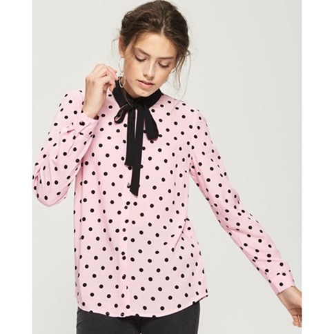 Różowa koszula damska