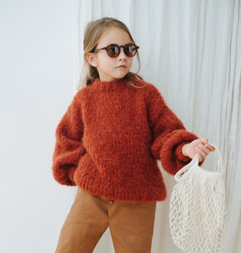ceglasty sweter dziewczęcy
