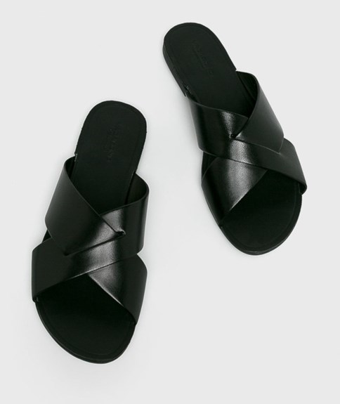 czarne klapki vagabond