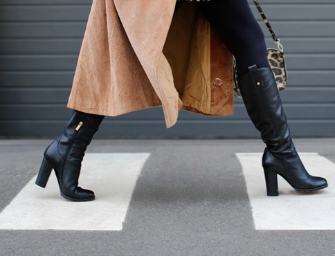 czarne kozaki damskie