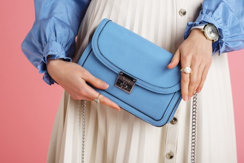 niebieska mała torebka damska