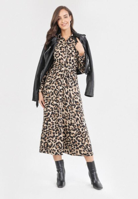 sukienka w panterkę