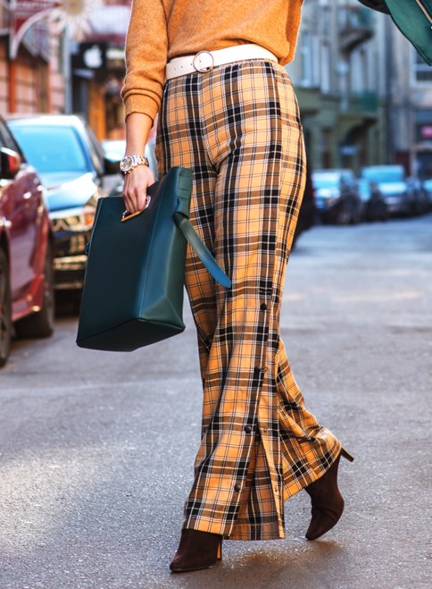 żółte spodnie w kratę damskie