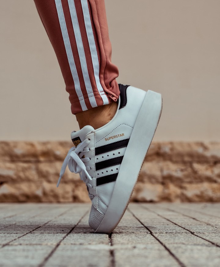Buty sportowe damskie Adidas - znajdź produkty sezon wiosna