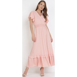 Sukienka Born2be maxi elegancka różowa trapezowa z dekoltem w literę v z krótkim rękawem  - zdjęcie produktu