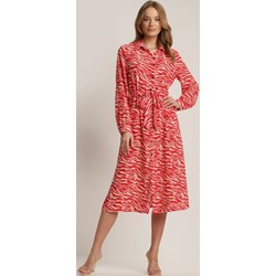 Sukienka Renee midi czerwona na co dzień z długim rękawem  - zdjęcie produktu