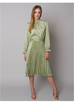 Zielona sukienka w grochy ze stójką i plisowaniem Willsoor Willsoor okazja - kod rabatowy