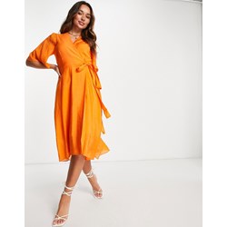 Sukienka In Wear pomarańczowy midi w serek kopertowa z długimi rękawami  - zdjęcie produktu
