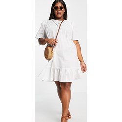 Sukienka Vero Moda biała z okrągłym dekoltem  - zdjęcie produktu