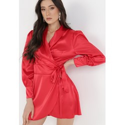 Sukienka czerwona Born2be z długimi rękawami na imprezę  - zdjęcie produktu