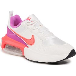 Buty sportowe damskie Nike sznurowane  - zdjęcie produktu