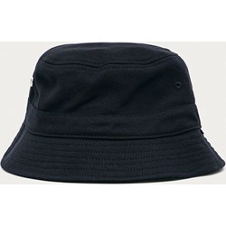 Czarny kapelusz męski Lacoste  - zdjęcie produktu