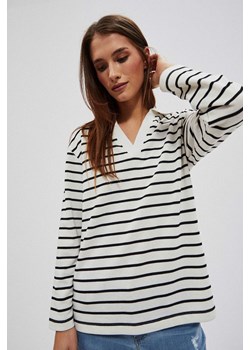 Bluza w paski z dekoltem w serek Moodo.pl - kod rabatowy