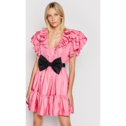 Sukienka Custommade z dekoltem w literę v mini różowa  - zdjęcie produktu