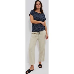 Bluzka damska Moodo.pl z wiskozy z okrągłym dekoltem letnia z nadrukami z krótkimi rękawami  - zdjęcie produktu